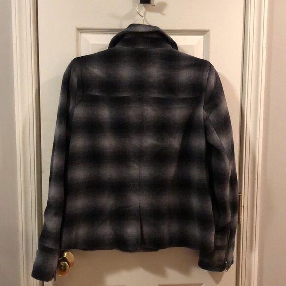 Gap Plaid Jacket - Picture 5 of 5